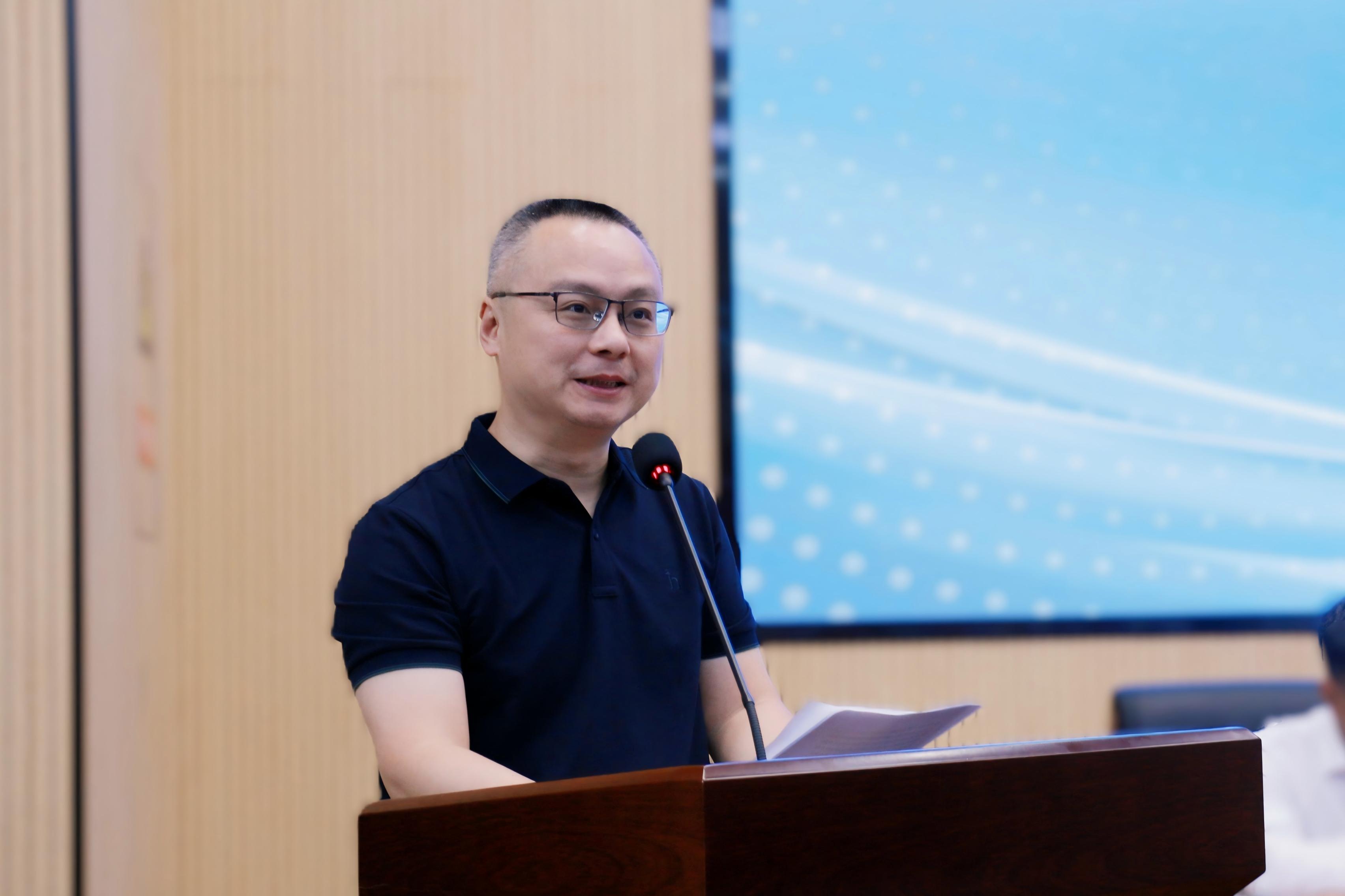 陈狮(1).jpg 陈狮(1).jpg