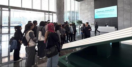 <a href='//www.yyzs99.com/finance/finance_english/2025/1030/c15175a409170/page.htm' target='_blank' title='Experience China's Carbon Market · Build a Green Finance Future: Chinese and International Students from the School of Finance, Zhongnan University of Economics and Law Visit China Carbon Registry'>Experience China's Carbon Market · Build...</a>