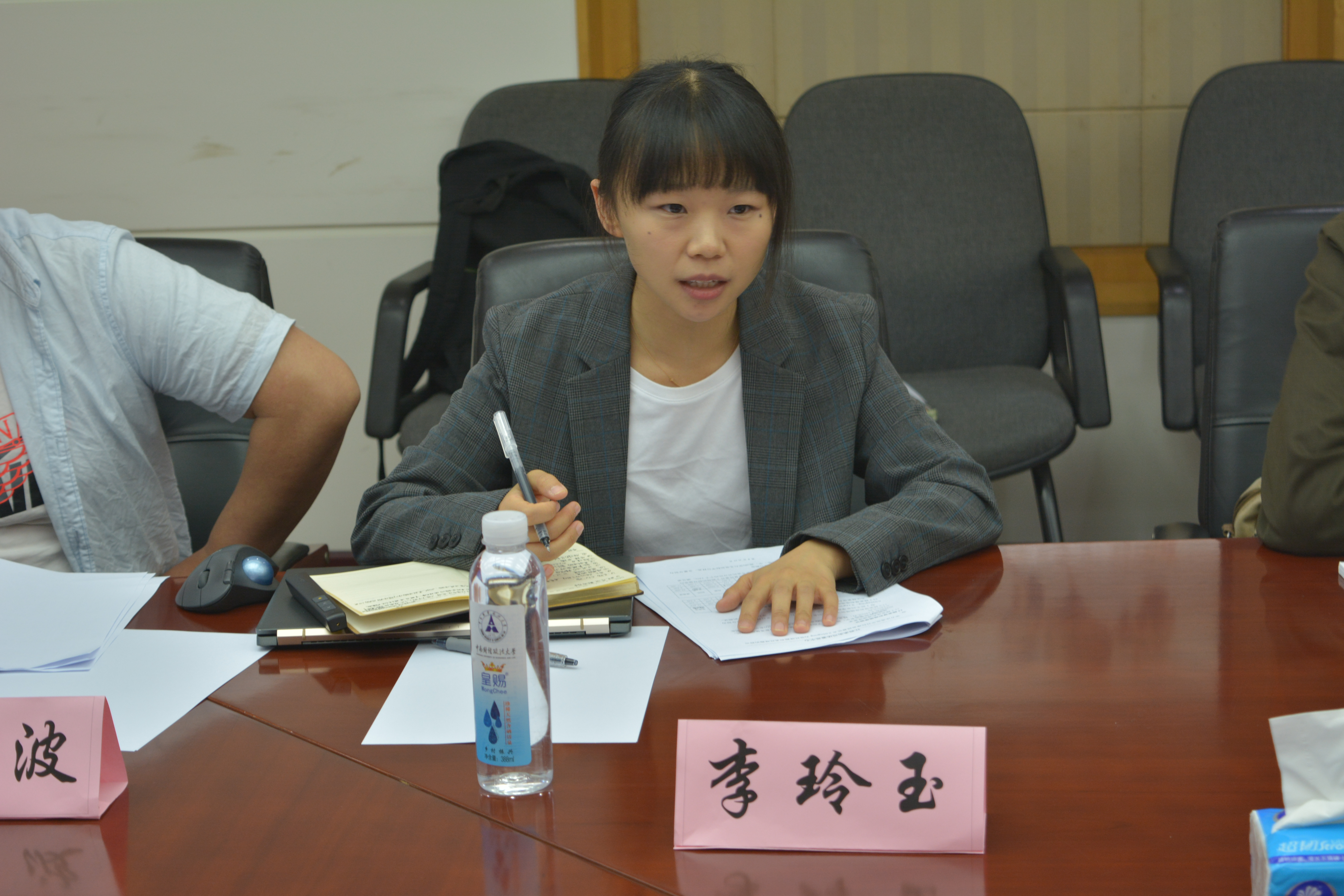 图2 李玲玉介绍检验方法.JPG