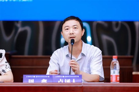 C:/Users/huangcaixuan/Desktop/会议综述+法医病理展望与法庭科学建设——“求实杯”法庭科学国际学术研讨会（四）/图片20.2 第四单元点评.jpg图片20.2 第四单元点评