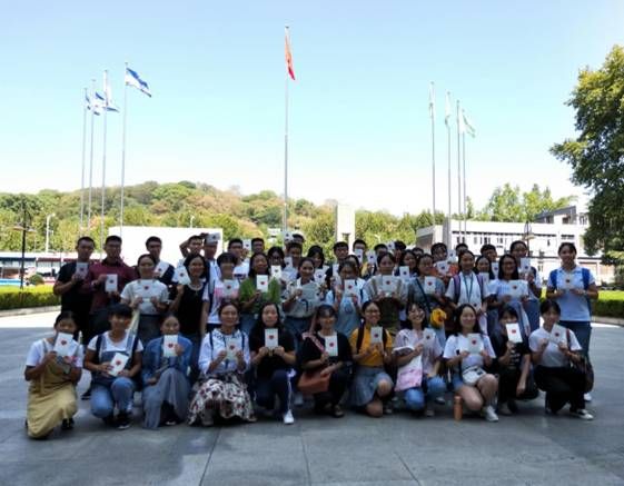 Cache_-5ff727f1f8dea724.