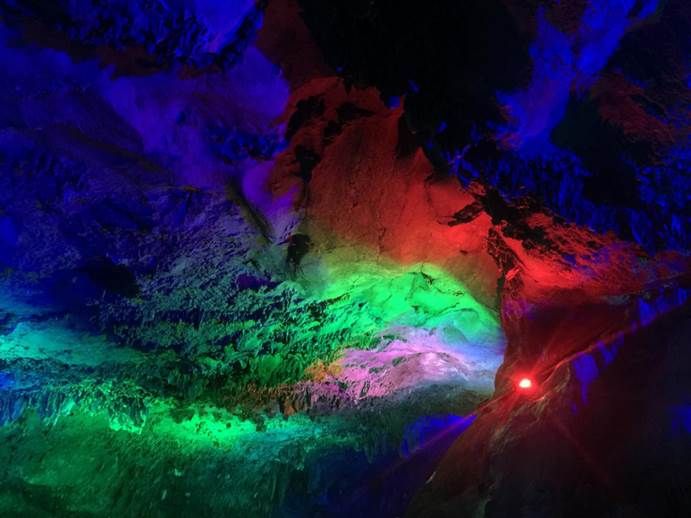 王前哨 五颜六色