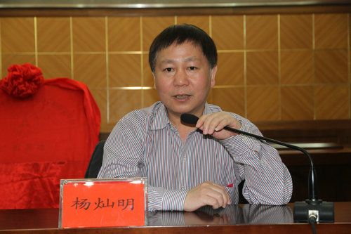 我校“中国收入分配研究中心广西基地”签约揭牌仪式在广西财政厅隆重举行