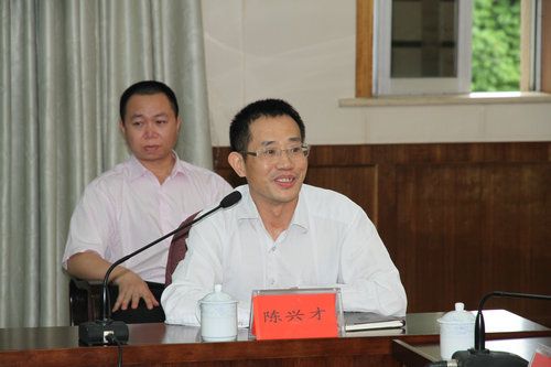 我校“中国收入分配研究中心广西基地”签约揭牌仪式在广西财政厅隆重举行